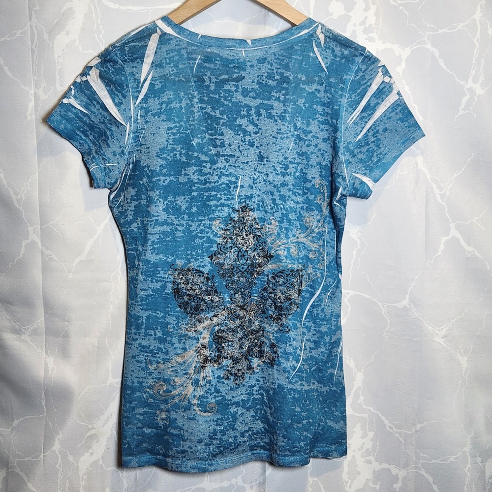 Maurices Short Sleeve Tee Women's L Blue W/Fleur-De-Lis Design Distressed Y2K - Picture 6 of 7